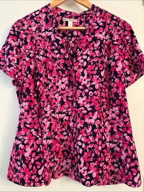 Dana Buchman Navy Button-Up Top with Hot & Light  Pink Floral Print